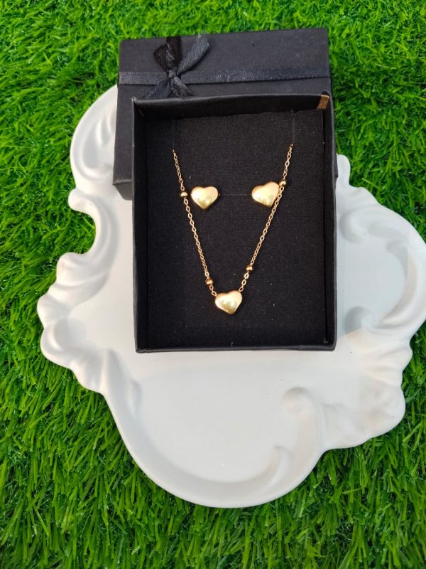 Golden Heart Charm Set